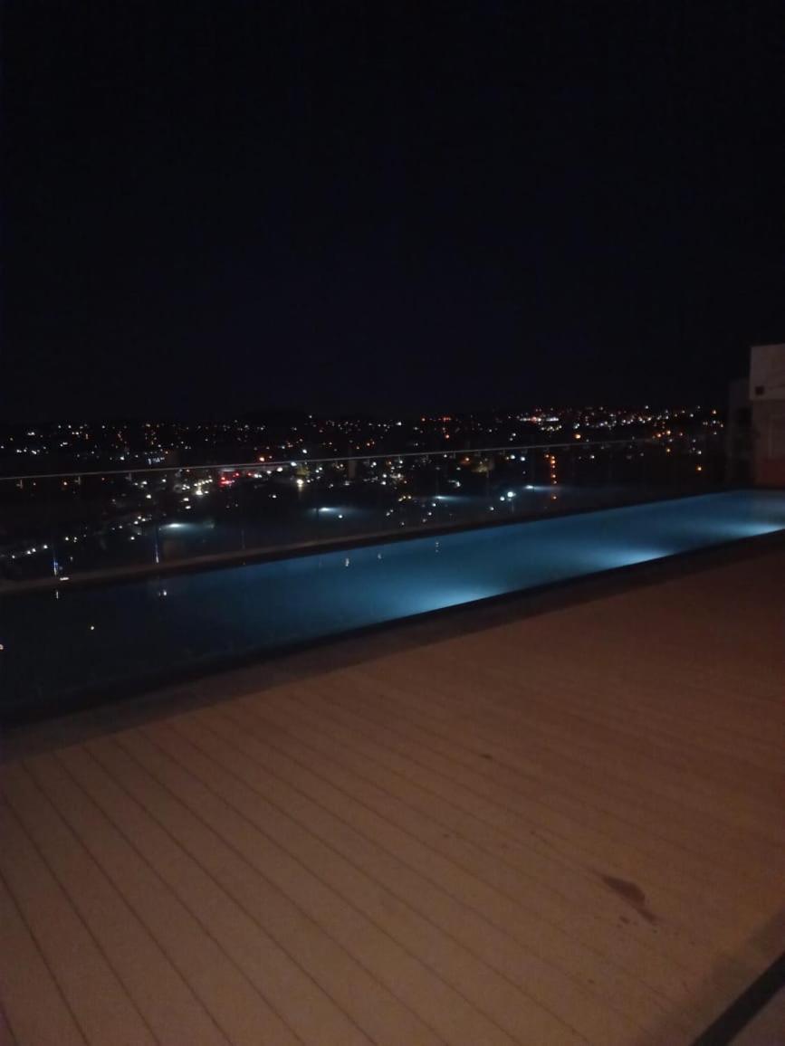 Menlyn Maine Trilogy Apartment 509 프레토리아 외부 사진